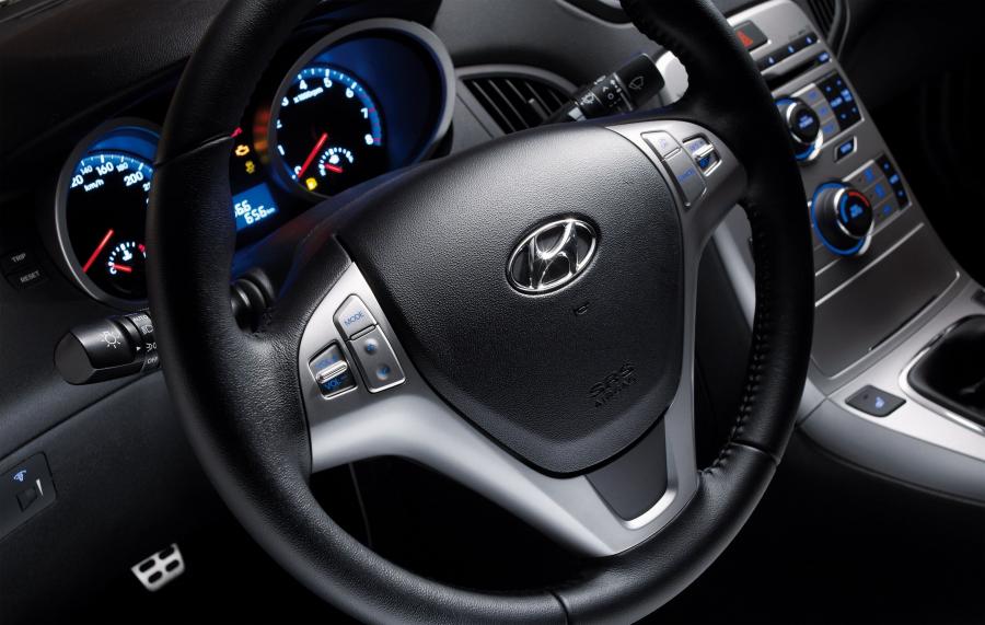  Hyundai Genesis Coupe 2010 года  (фото 23 из 300)